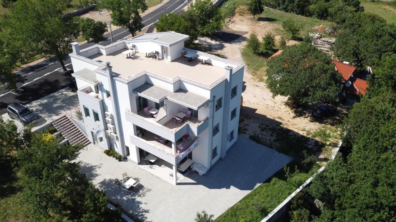 Apartment Anica Kuk Стариград-Пакленица Екстериор снимка