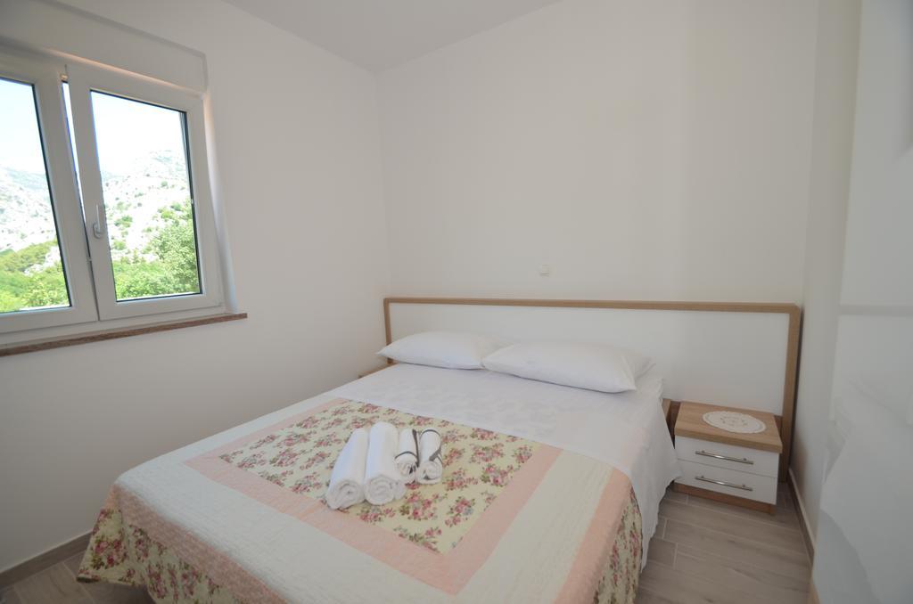 Apartment Anica Kuk Стариград-Пакленица Стая снимка