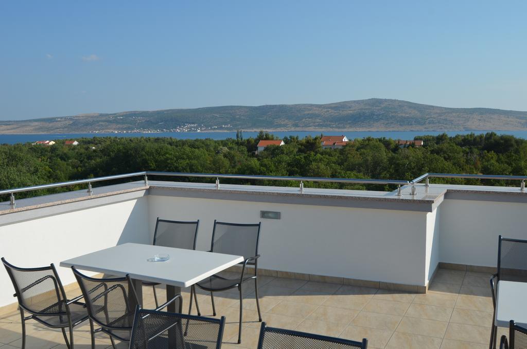 Apartment Anica Kuk Стариград-Пакленица Стая снимка