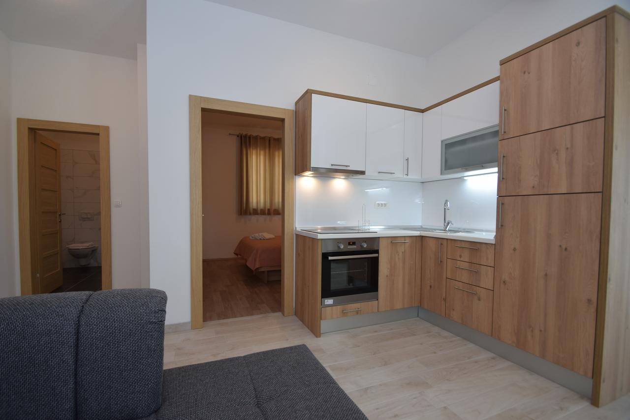 Apartment Anica Kuk Стариград-Пакленица Екстериор снимка