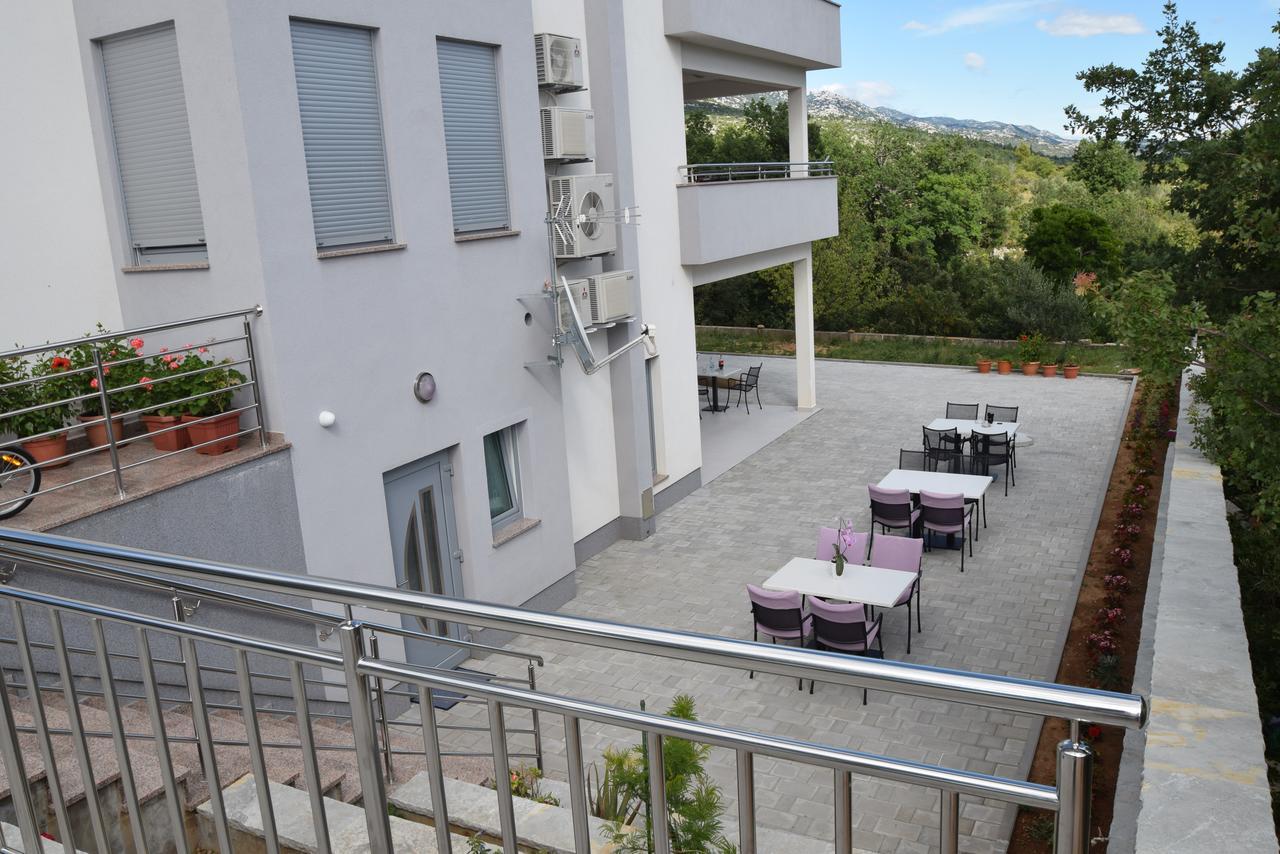 Apartment Anica Kuk Стариград-Пакленица Екстериор снимка