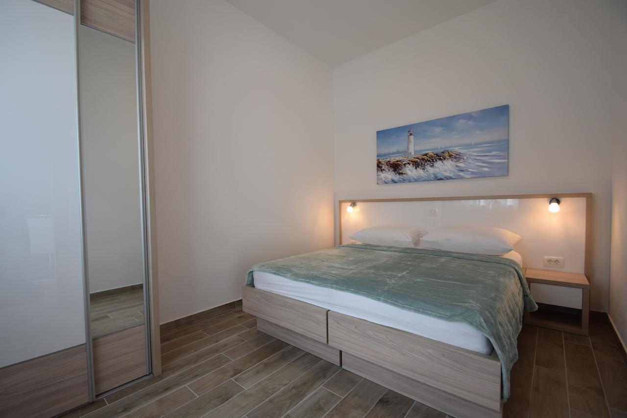 Apartment Anica Kuk Стариград-Пакленица Екстериор снимка