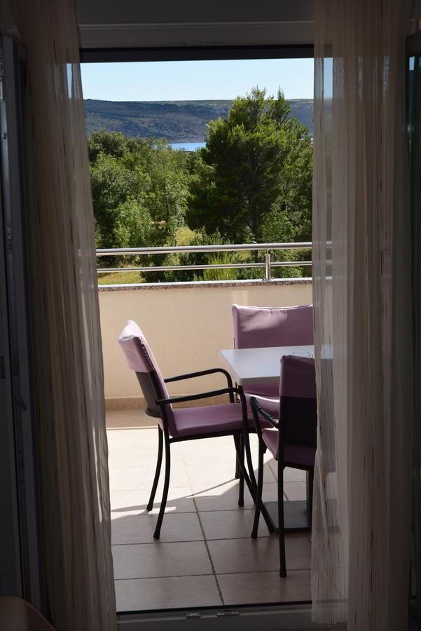 Apartment Anica Kuk Стариград-Пакленица Екстериор снимка