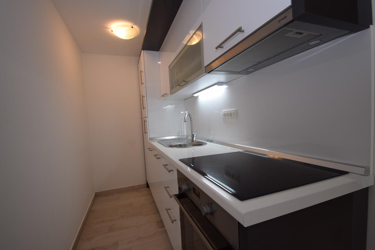 Apartment Anica Kuk Стариград-Пакленица Екстериор снимка